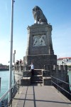P1002577